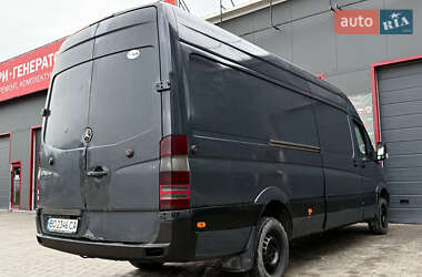 Грузовой фургон Mercedes-Benz Sprinter 2010 в 