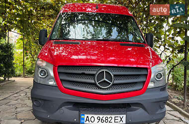 Грузовой фургон Mercedes-Benz Sprinter 2016 в 