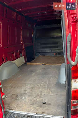 Грузовой фургон Mercedes-Benz Sprinter 2016 в 