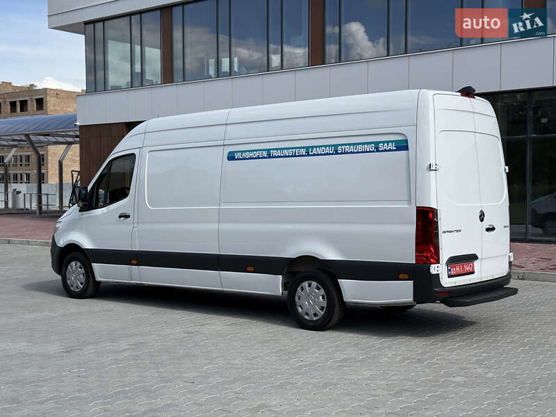 Вантажний фургон Mercedes-Benz Sprinter 2022 в Рівному