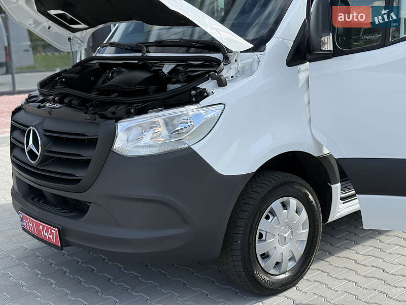 Вантажний фургон Mercedes-Benz Sprinter 2022 в Рівному