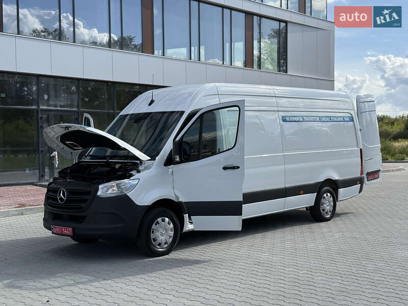 Вантажний фургон Mercedes-Benz Sprinter 2022 в Рівному