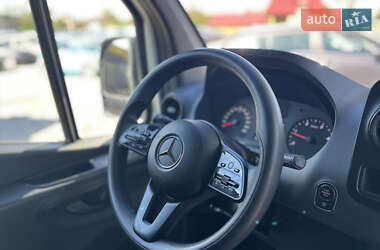 Грузовой фургон Mercedes-Benz Sprinter 2019 в 
