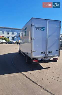 Грузовой фургон Mercedes-Benz Sprinter 2015 в 