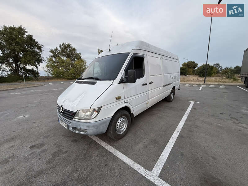 Mercedes-Benz Sprinter 2000