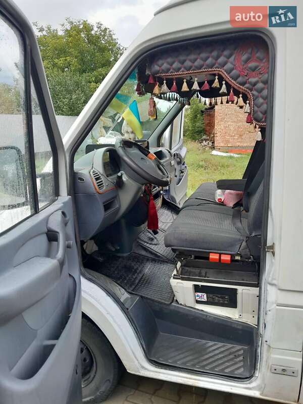 Другие грузовики Mercedes-Benz Sprinter 2000 в Косове фото 4 Другие грузовики Mercedes-Benz Sprinter 2000 в Косове