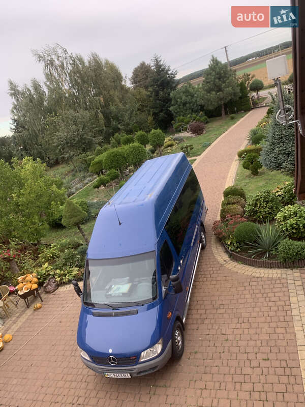 Микроавтобус Mercedes-Benz Sprinter 2006 в Нововолынске