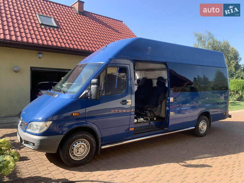 Микроавтобус Mercedes-Benz Sprinter 2006 в Нововолынске