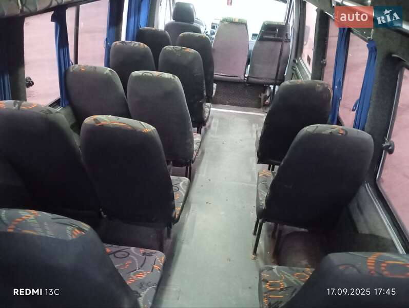 Приміський автобус Mercedes-Benz Sprinter 2002 в Коростені