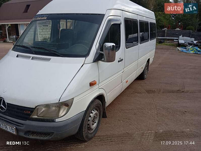 Приміський автобус Mercedes-Benz Sprinter 2002 в Коростені