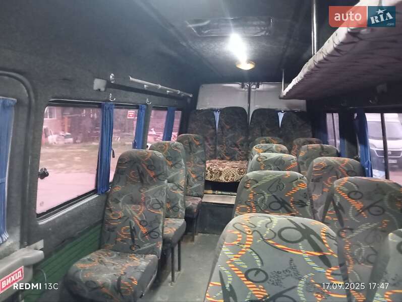 Приміський автобус Mercedes-Benz Sprinter 2002 в Коростені