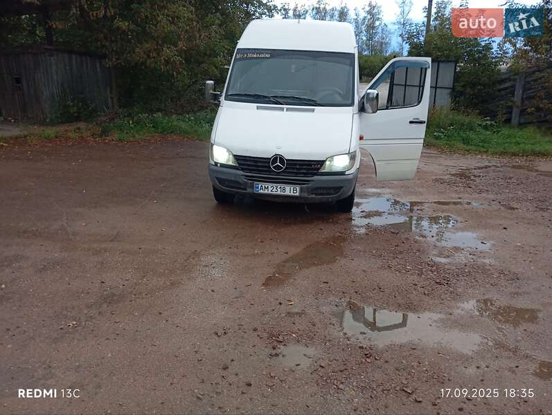 Приміський автобус Mercedes-Benz Sprinter 2002 в Коростені