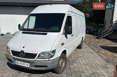 Вантажний фургон Mercedes-Benz Sprinter 2006 в Мукачевому