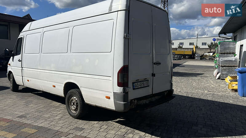 Грузовой фургон Mercedes-Benz Sprinter 2006 в Мукачево