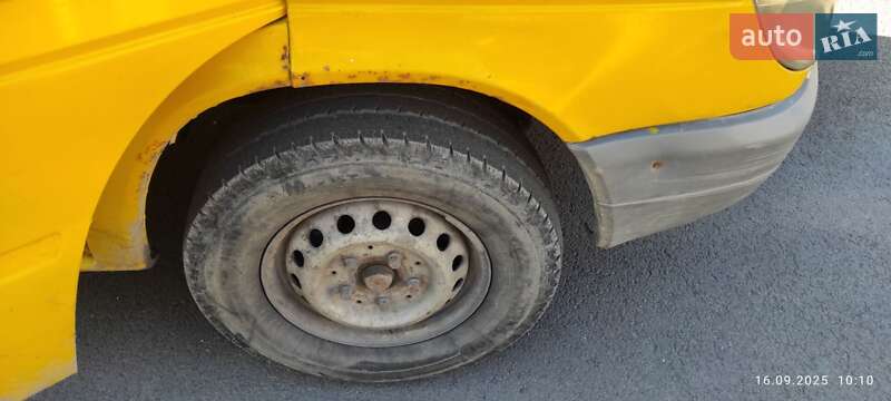 Грузовой фургон Mercedes-Benz Sprinter 2004 в Езуполе