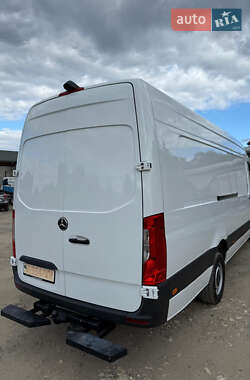 Грузовой фургон Mercedes-Benz Sprinter 2019 в 