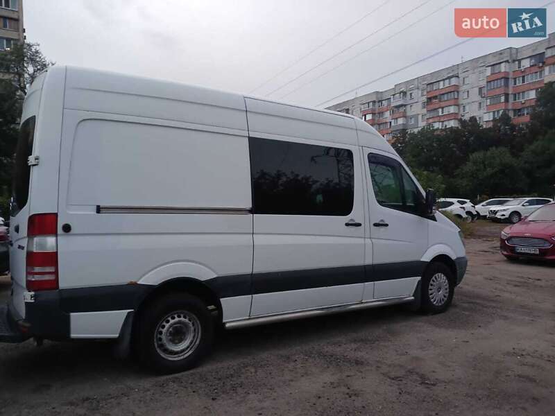 Грузопассажирский фургон Mercedes-Benz Sprinter 2006 в Киеве