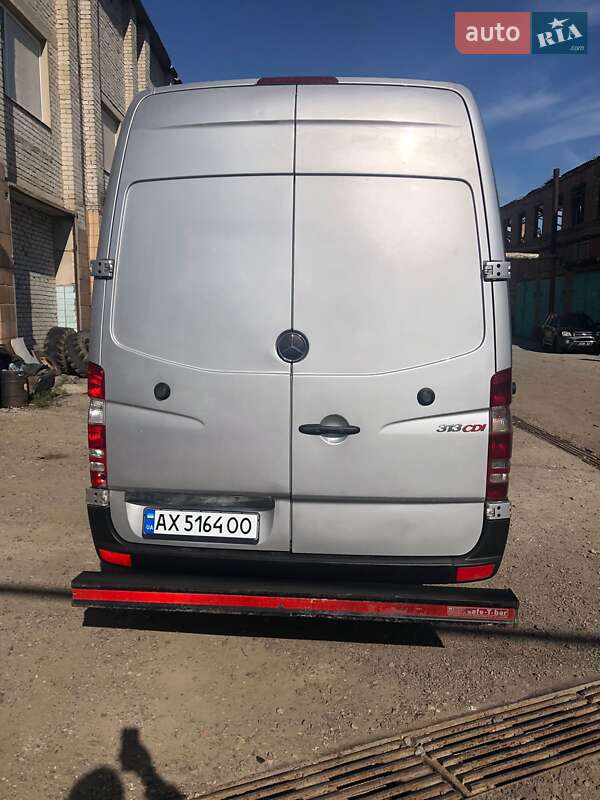 Вантажний фургон Mercedes-Benz Sprinter 2011 в Харкові