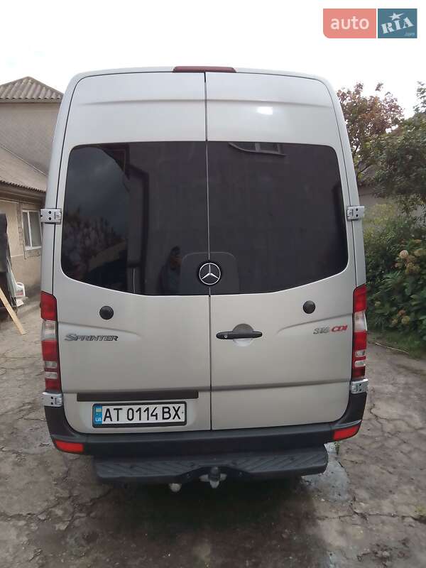 Мікроавтобус Mercedes-Benz Sprinter 2011 в Хотині