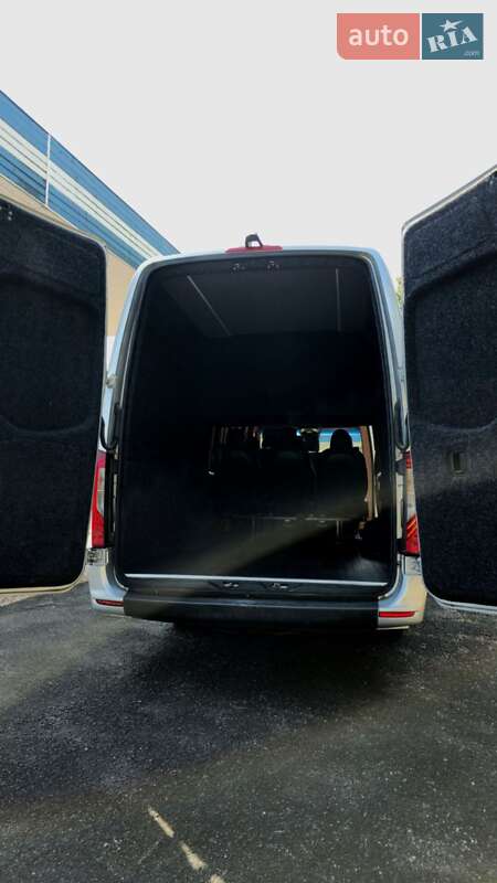 Микроавтобус Mercedes-Benz Sprinter 2021 в Ужгороде фото 36 Микроавтобус Mercedes-Benz Sprinter 2021 в Ужгороде