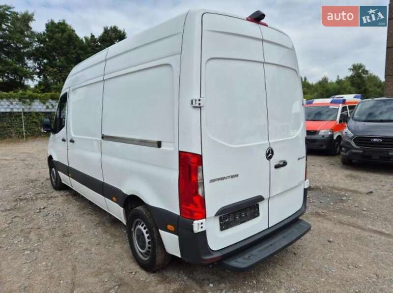 Грузовой фургон Mercedes-Benz Sprinter 2021 в Буче