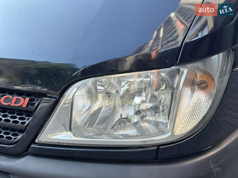 Грузовой фургон Mercedes-Benz Sprinter 2005 в Ивано-Франковске