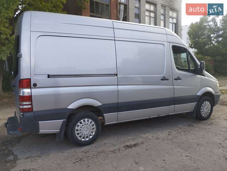Грузовой фургон Mercedes-Benz Sprinter 2009 в Львове