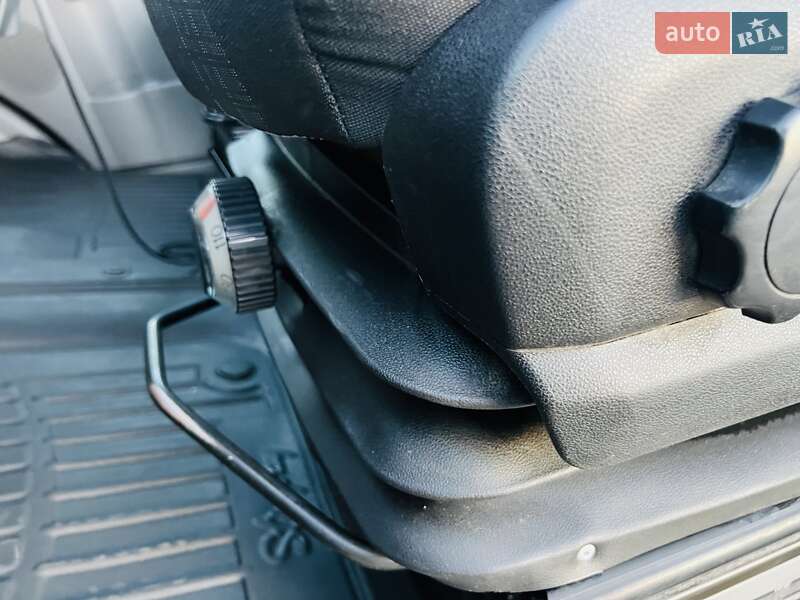 Вантажний фургон Mercedes-Benz Sprinter 2018 в Дніпрі