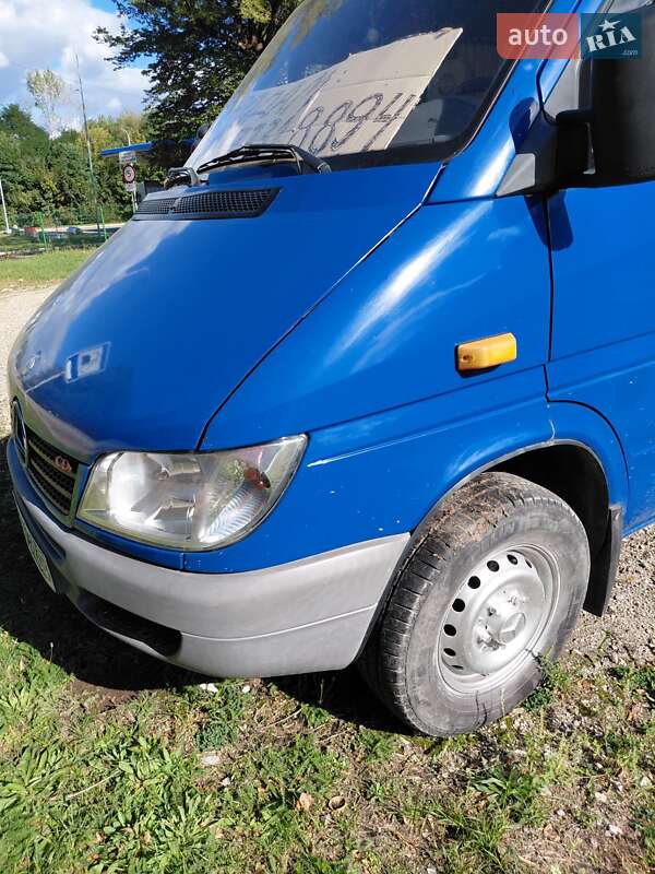 Mercedes-Benz Sprinter 2004