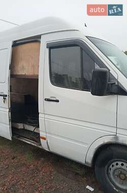 Грузовой фургон Mercedes-Benz Sprinter 2003 в 