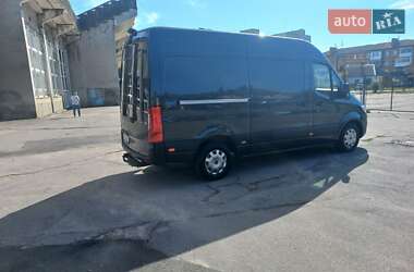 Грузовой фургон Mercedes-Benz Sprinter 2021 в 