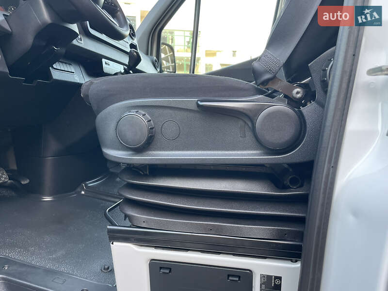 Вантажний фургон Mercedes-Benz Sprinter 2019 в Одесі