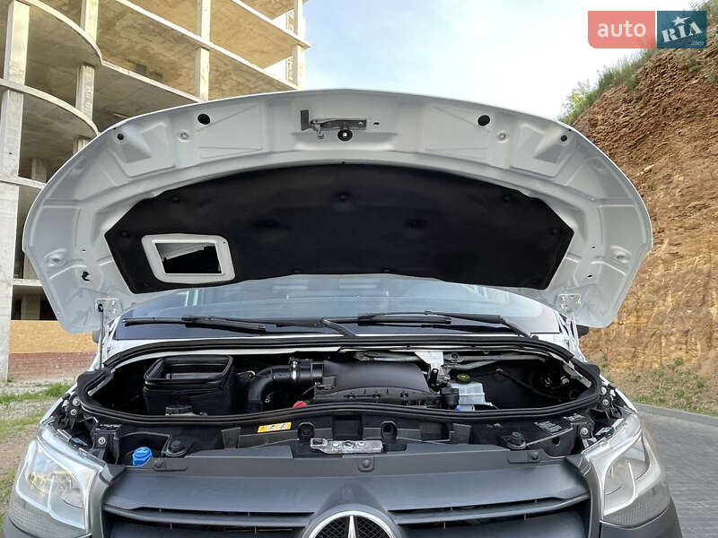 Вантажний фургон Mercedes-Benz Sprinter 2019 в Одесі