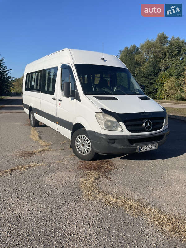Mercedes-Benz Sprinter 2011