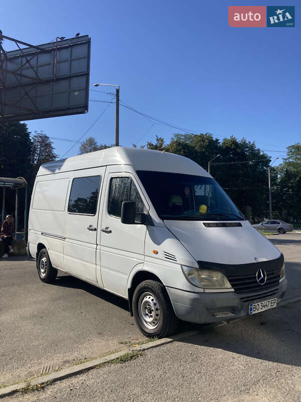Грузовой фургон Mercedes-Benz Sprinter 2001 в Черновцах