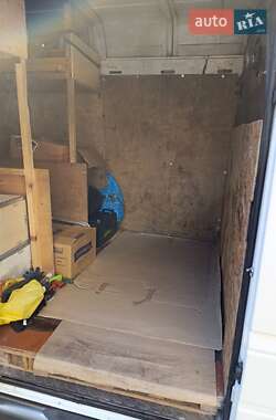 Грузовой фургон Mercedes-Benz Sprinter 2005 в 