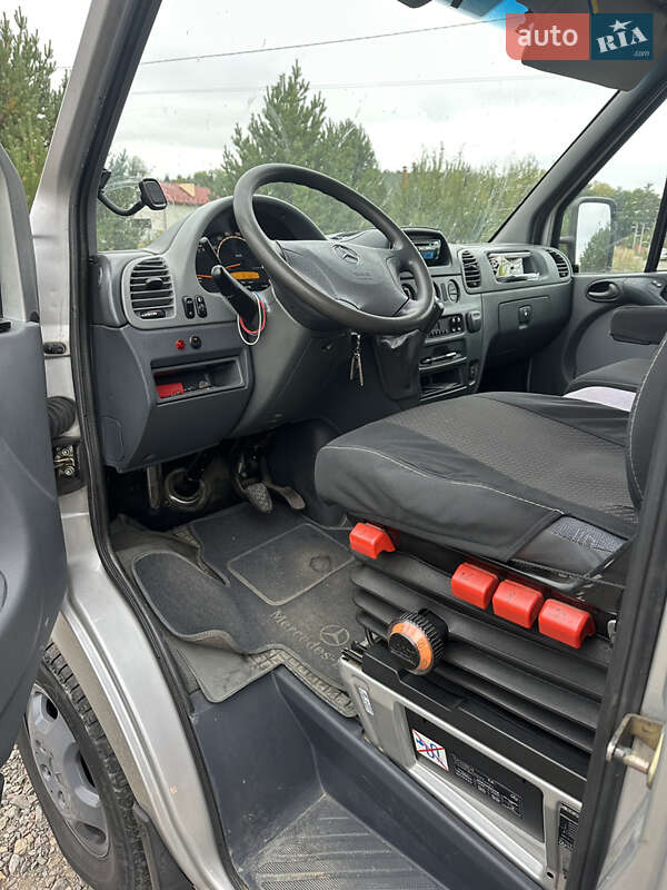 Грузовой фургон Mercedes-Benz Sprinter 2005 в Ивано-Франково