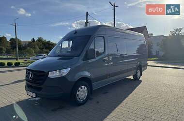Грузовой фургон Mercedes-Benz Sprinter 2019 в 