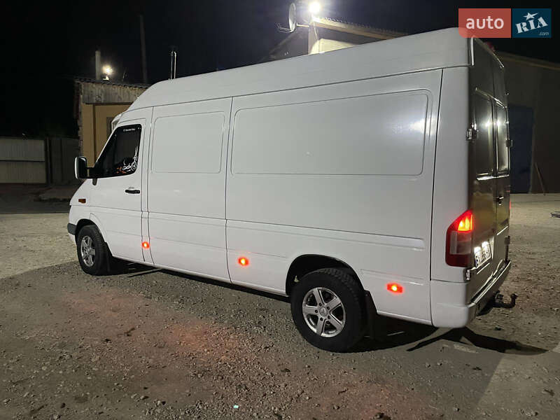 Грузовой фургон Mercedes-Benz Sprinter 2001 в Ярмолинцах
