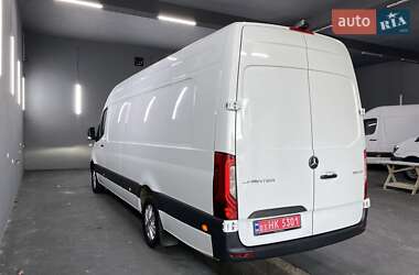 Грузовой фургон Mercedes-Benz Sprinter 2021 в 