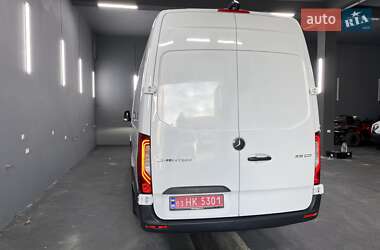 Грузовой фургон Mercedes-Benz Sprinter 2021 в 