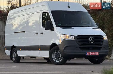 Грузовой фургон Mercedes-Benz Sprinter 2021 в 