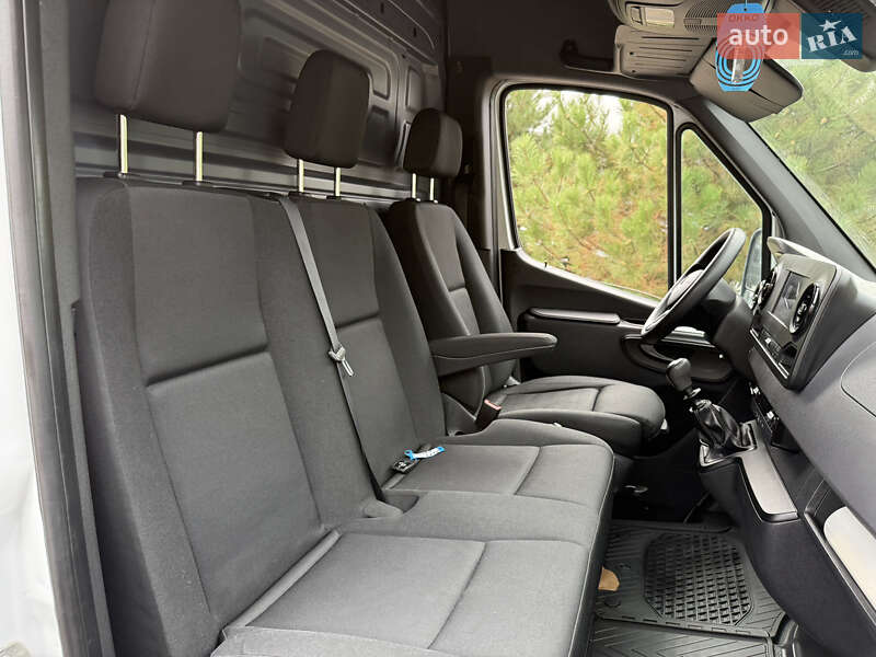 Вантажний фургон Mercedes-Benz Sprinter 2021 в Рівному