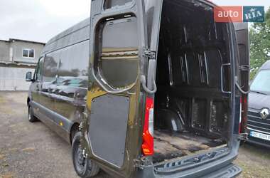 Грузовой фургон Mercedes-Benz Sprinter 2021 в 