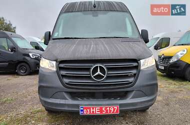 Грузовой фургон Mercedes-Benz Sprinter 2021 в 