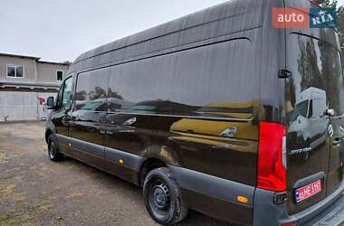 Грузовой фургон Mercedes-Benz Sprinter 2021 в 
