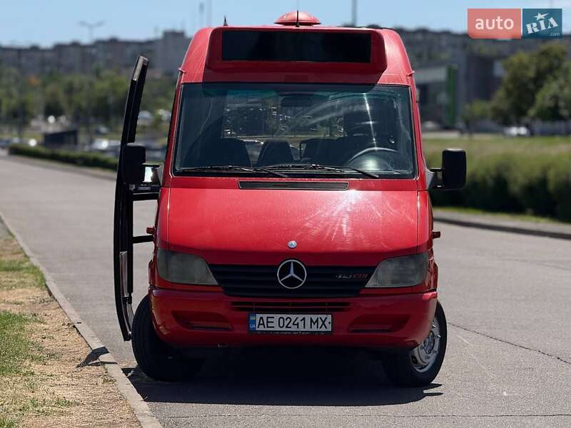 Мікроавтобус Mercedes-Benz Sprinter 2000 в Кривому Розі