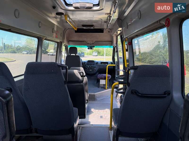 Мікроавтобус Mercedes-Benz Sprinter 2000 в Кривому Розі