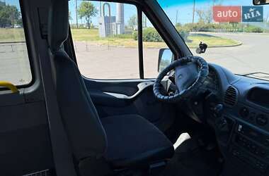 Микроавтобус Mercedes-Benz Sprinter 2000 в 