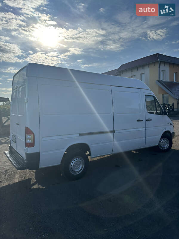 Грузовой фургон Mercedes-Benz Sprinter 2004 в Ивано-Франковске